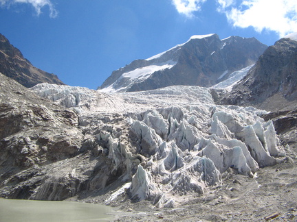 IMG 8544 De gletsjer voor het oefenen van het ijsklimmen