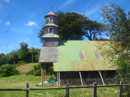 IMG 1790 Kerkje tussen Chonchi en Castro