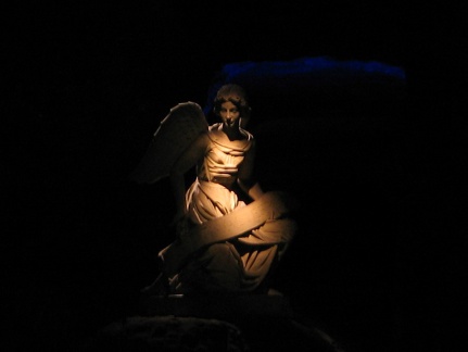 IMG 9442 Engel bij de toegang van de Catedraal