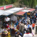 IMG 0398 De souvenirmarkt rondom het complex