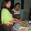 2008 Pan-Col 1047 - Na de vele pollo y carnes krijgen we eindelijke groente, bij Heribertos moeder
