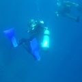 061 Bas doet raar onder water foto Jan en Cristina