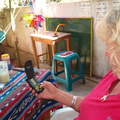 IM004902 Kay met haar computerspel