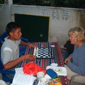 IM004740 Pedro leert Kay schaken