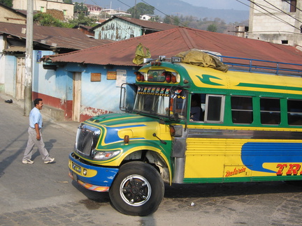 IMG 0474 onze bus naar Chichicastenango