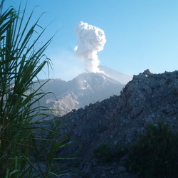 2005-01 Vulkaan Santiaguito