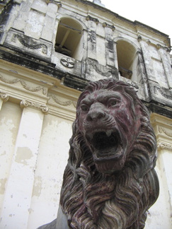 IMG 3899a Het symbool van Leon de leeuw voor de Cathedraal