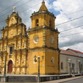 IMG 3955 Iglesia de La Recoleccion met ontsierende bedrading