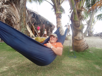 2008 Pan-Col 542 - Pim met kokosnoot in de hangmat, het leven is goed