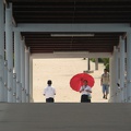 2008 Pan-Col 756 - Meisje met parasol bij de brug