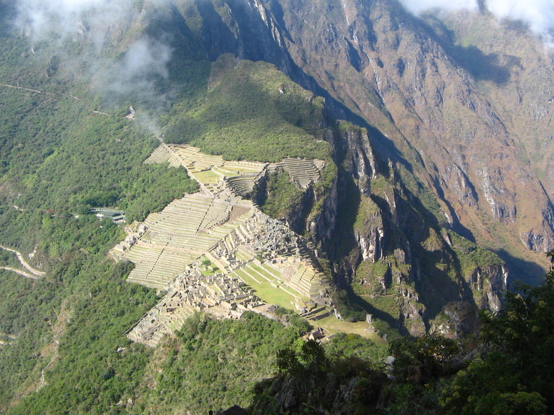 IMG_7678_Eindelijk_HET_uitzicht_over_Machu_Picchu_vanaf_de_Huayna_Picchu.jpg