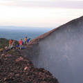 IMG 4035 Op de rand van de krater