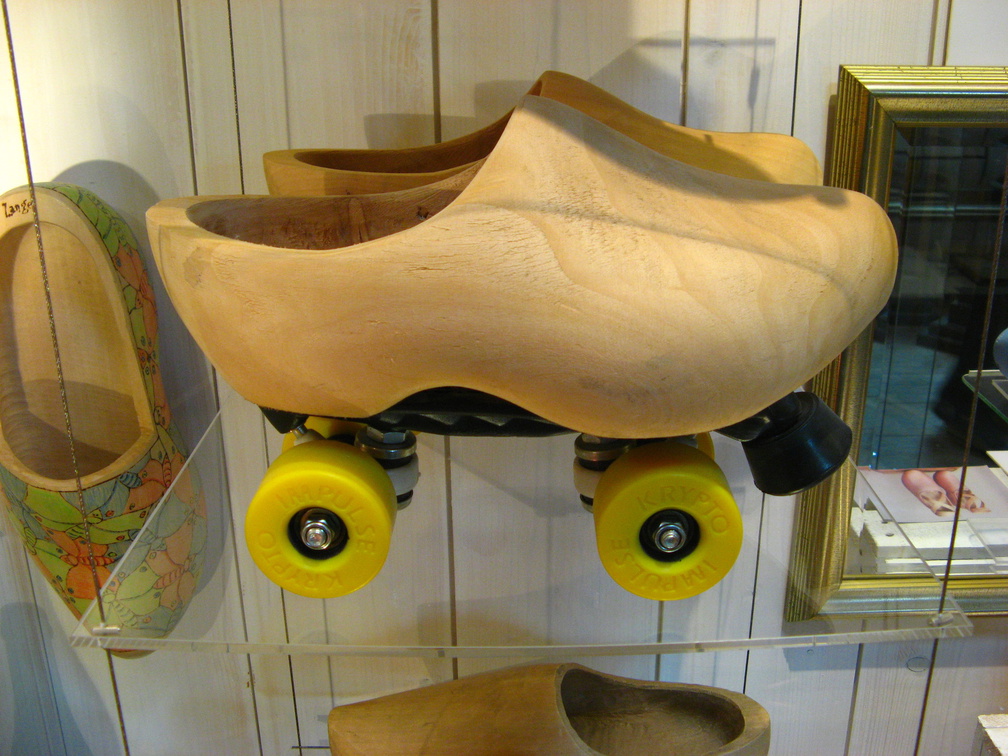 IMG 4245 - Roller Clogs