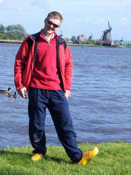IMG_4284b - Paul in Holland, with the clogs of the local guy.JPG