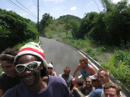 2016-06-21 200046 TresHombres Grenada