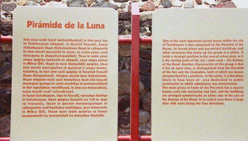 Teotihuacan infobord piramide de la Luna vitaminc100